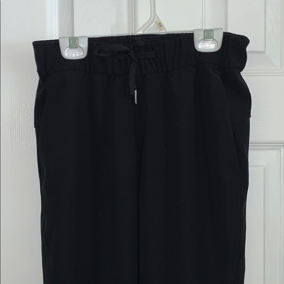 Lululemon On The Fly Pants - Picture 2 of 4